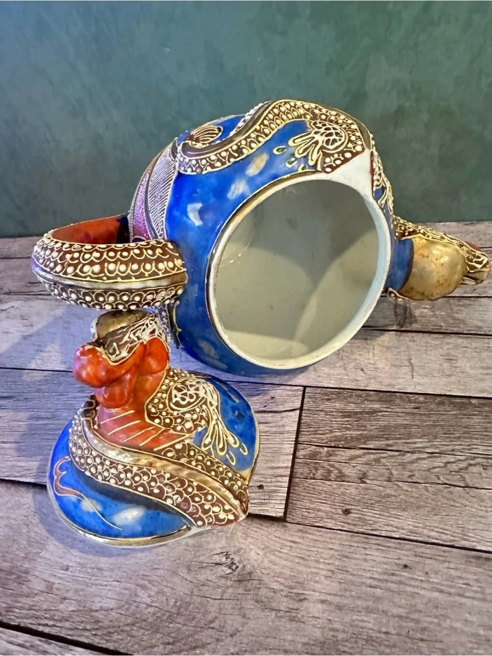 Unbranded beautiful vintage